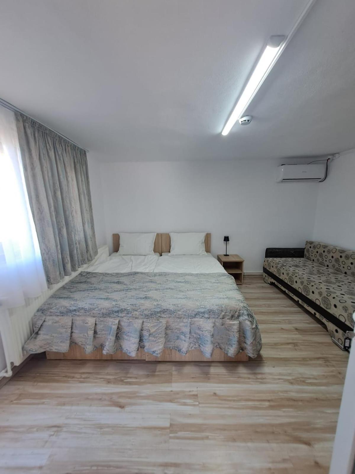 Casa Sofia Hotel Târgu Jiu Екстериор снимка