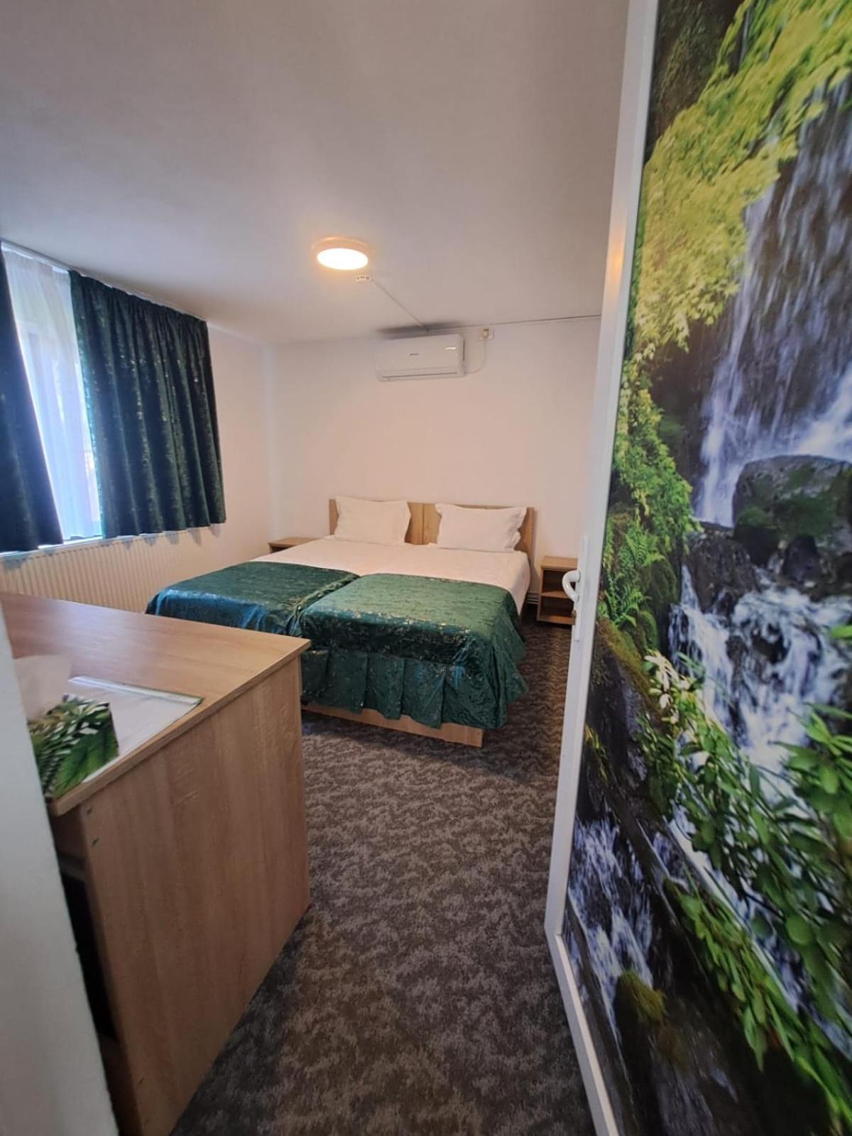 Casa Sofia Hotel Târgu Jiu Екстериор снимка