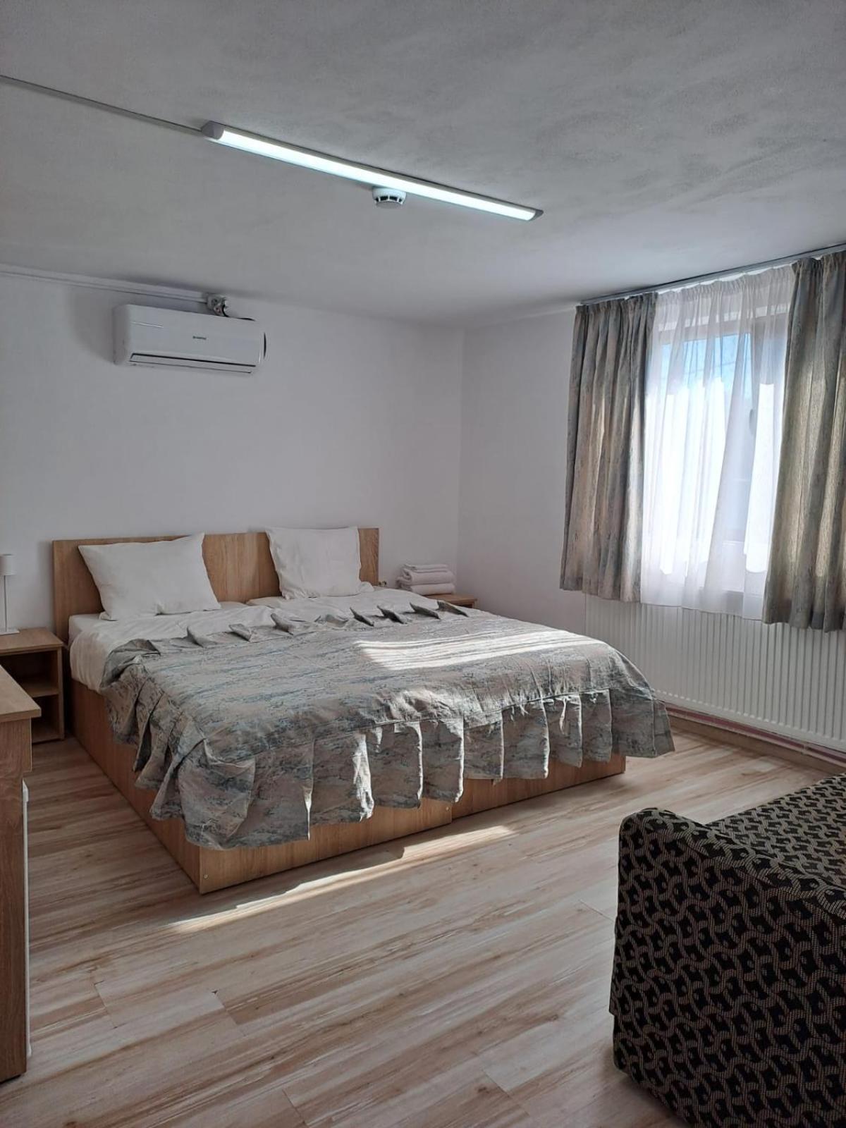 Casa Sofia Hotel Târgu Jiu Екстериор снимка